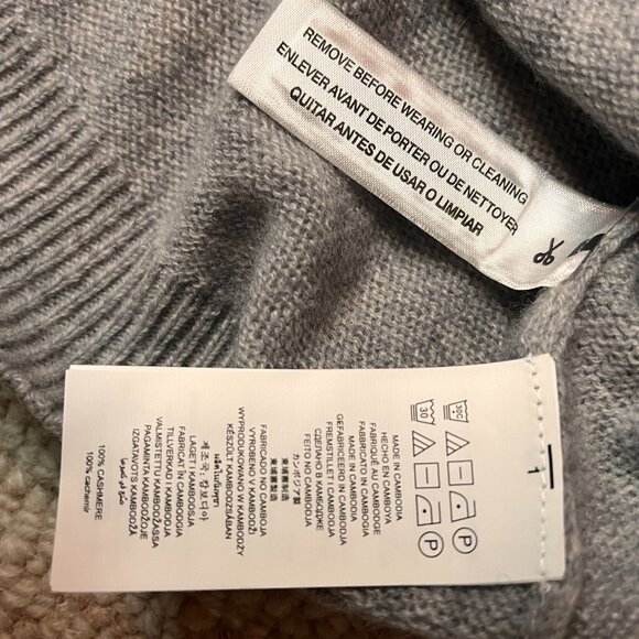 Michael by Michael Kors 100% Cashmere Cutout V-Neck Sweater - Picture 13 of 14